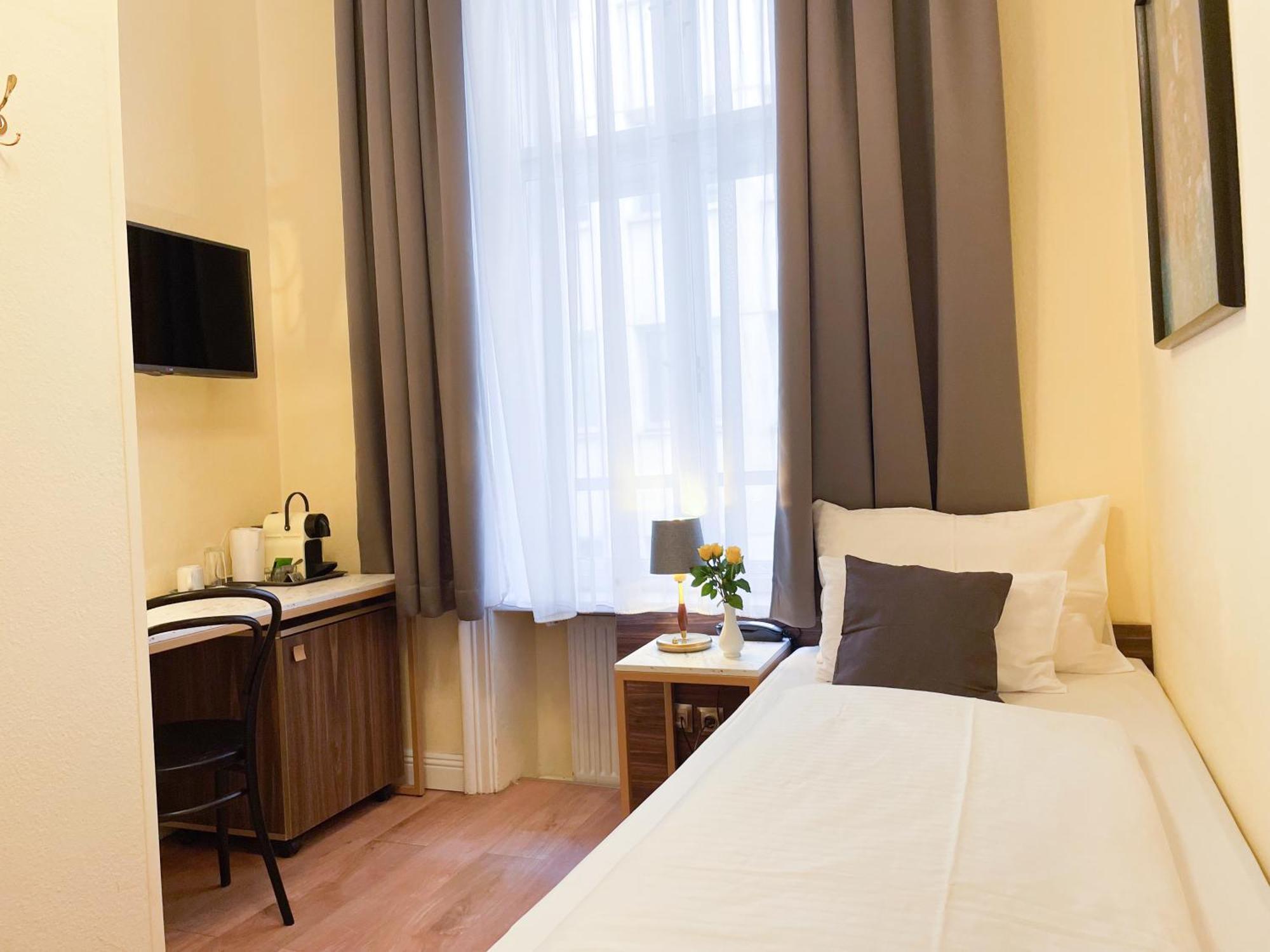 Stephansplatz I Self Check In 4* Vídeň